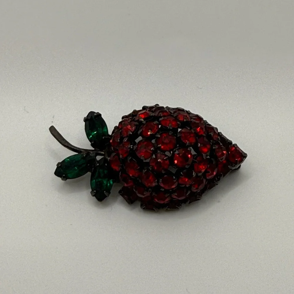 Warner Vintage Red Rhinestone Strawberry Brooch Green Leaves Japanned Metal Pin